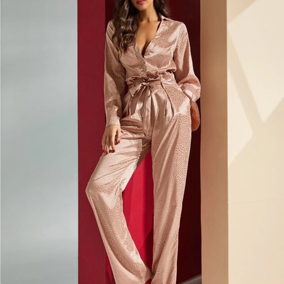 Classy champagne two piece pants set - Picture 8 of 8